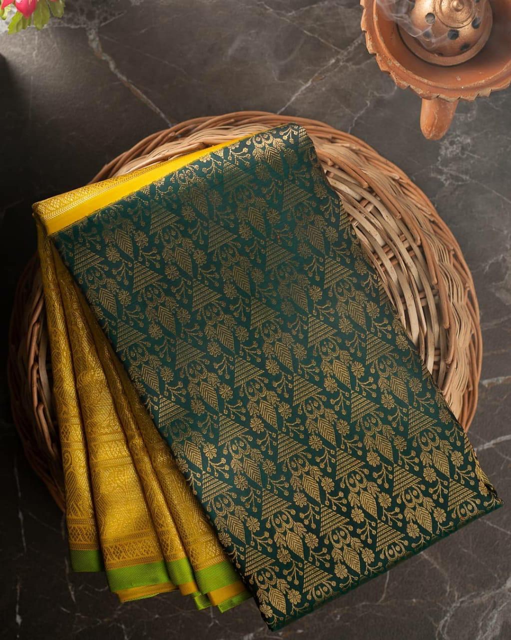 Kala Niketan Traditional Kanchi Soft Silk Sari With Attached Blouse