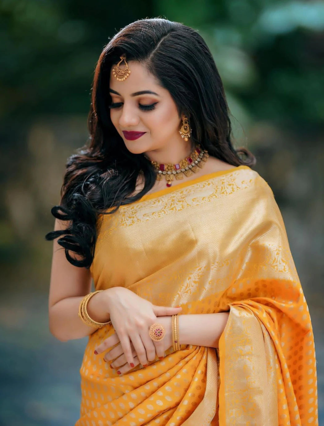 Kala Niketan Royal Gold Soft Silk Saree